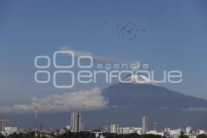 VOLCÁN POPOCATÉPETL . FUMAROLA