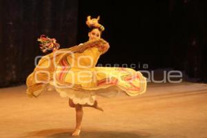 BALLET FOLKLÓRICO . AMALIA HERNÁNDEZ 