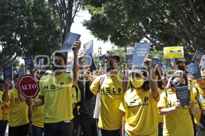 MANIFESTACIÓN . MOVIMIENTO HELP