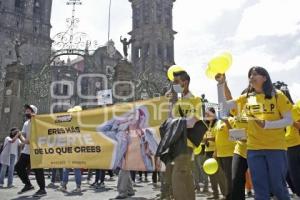 MANIFESTACIÓN . MOVIMIENTO HELP