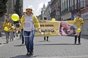 MANIFESTACIÓN . MOVIMIENTO HELP