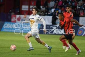 FÚTBOL . COYOTES VS PUMAS TABASCO