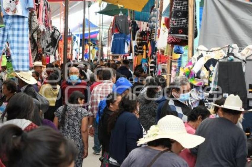 TLAXCALA . TIANGUIS TEXTIL