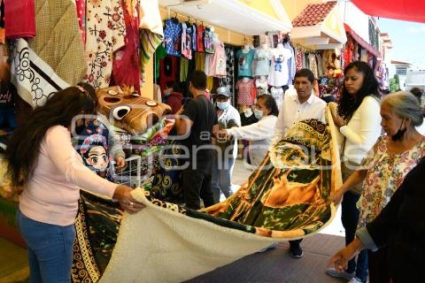 TLAXCALA . TIANGUIS TEXTIL
