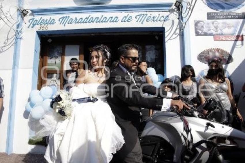 IGLESIA MARADONIANA . BODA