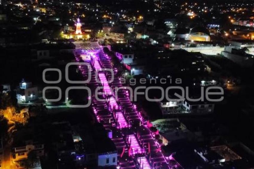 TLAXCALA . ILUMINACIÓN ROSA