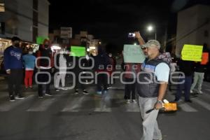 PROTESTA VECINOS VILLA FRONTERA