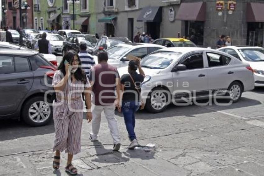 TRÁFICO . CALLE 16 DE SEPTIEMBRE