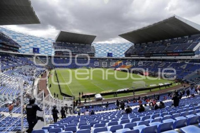 FÚTBOL . PUEBLA VS CHIVAS