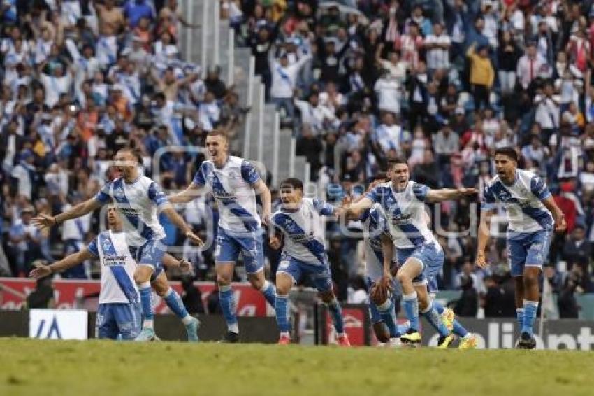 FÚTBOL . PUEBLA VS CHIVAS