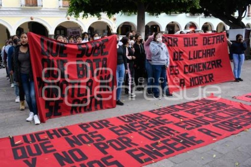 MANIFESTACIÓN . ESCUELA NORMAL PANOTLA 