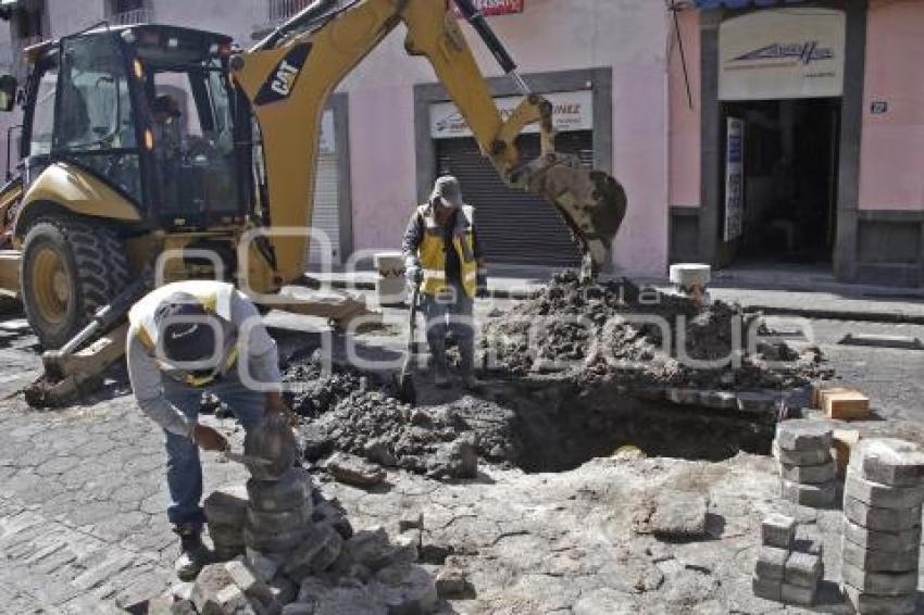 AGUA DE PUEBLA . REPARACIÓN DRENAJE