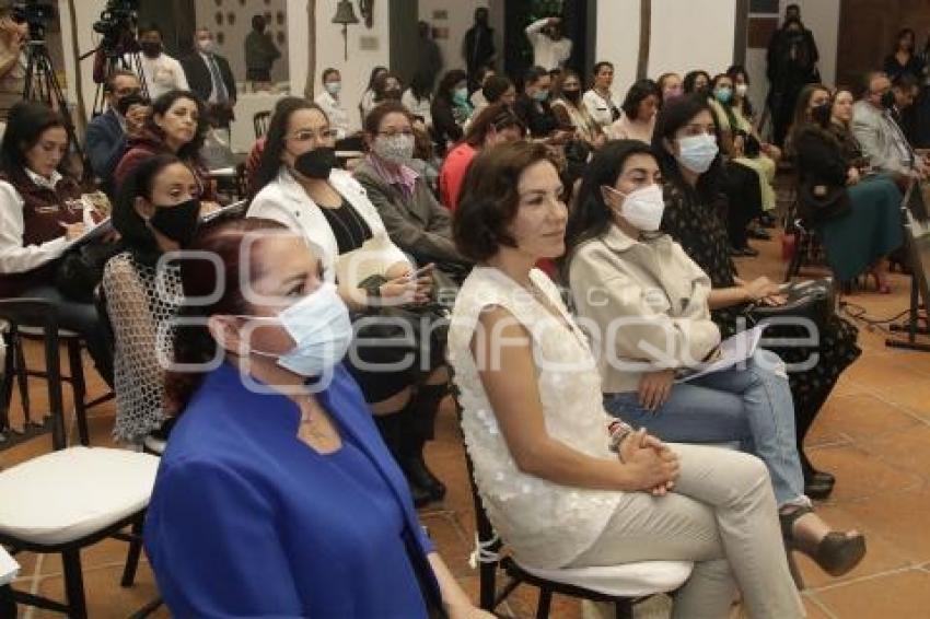 PARTICIPACIÓN POLÍTICA DE LAS MUJERES