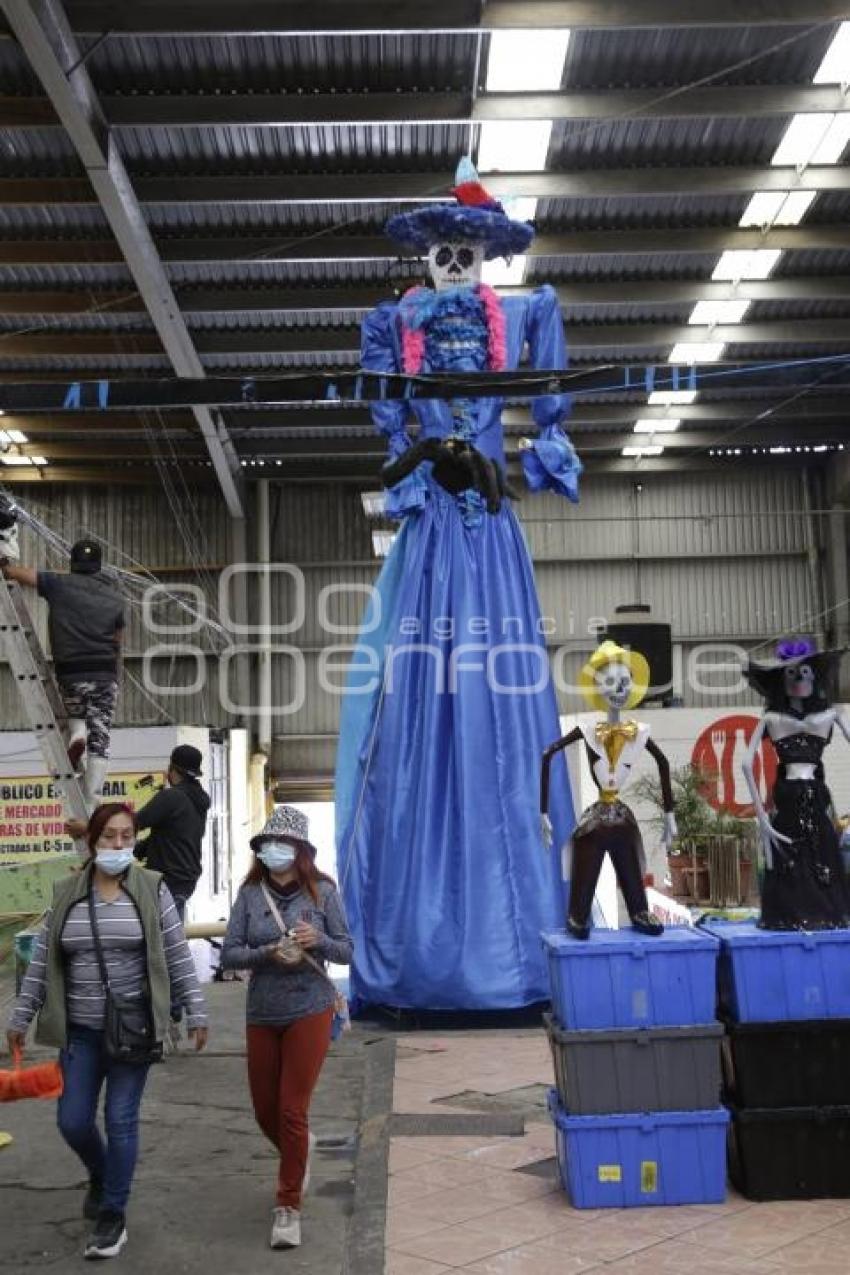 CATRINA MONUMENTAL