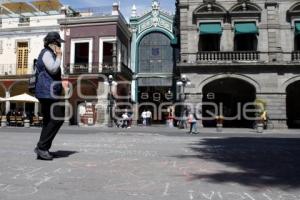 ZÓCALO . MENSAJES ANIMALISTAS