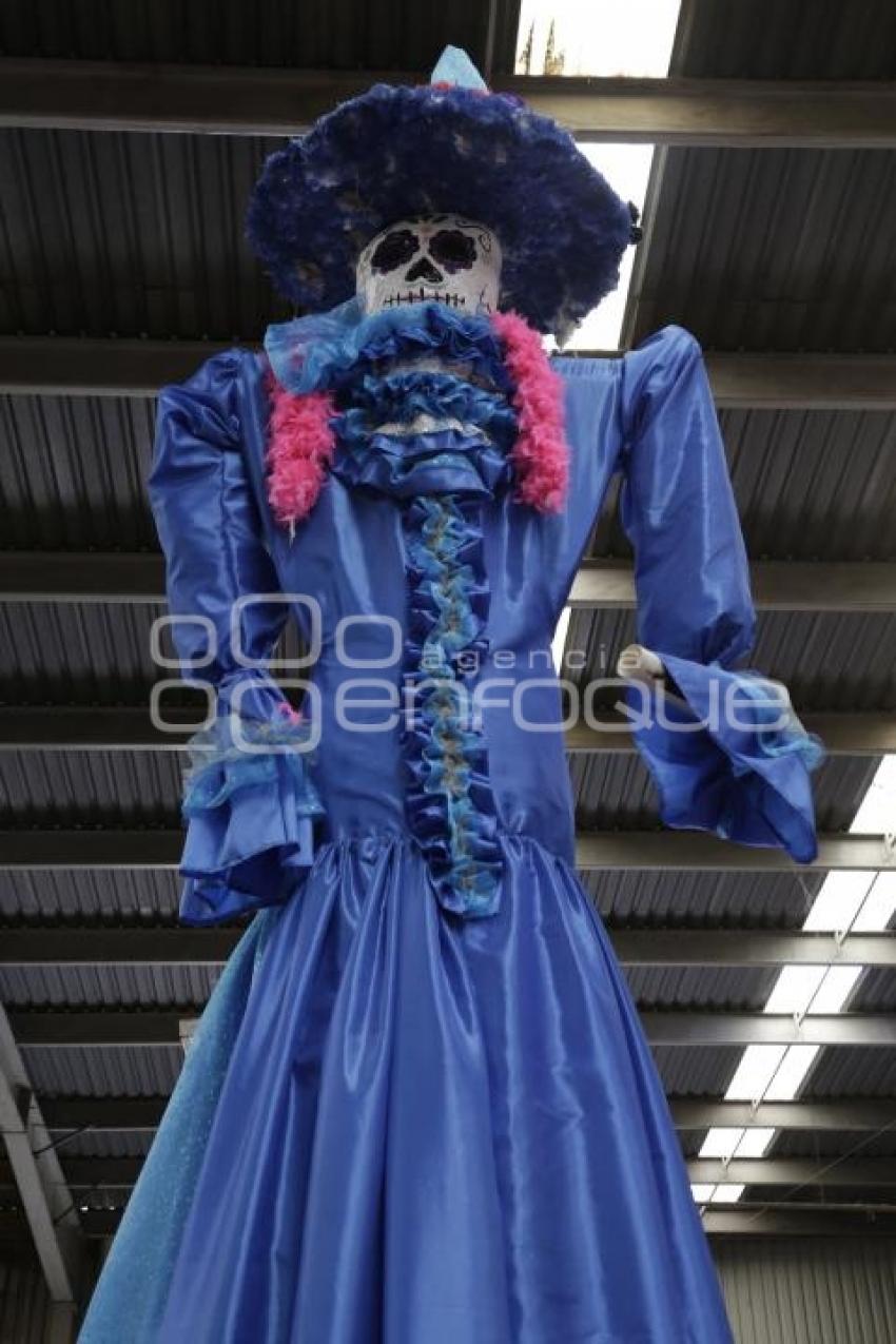 CATRINA MONUMENTAL