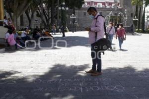 ZÓCALO . MENSAJES ANIMALISTAS