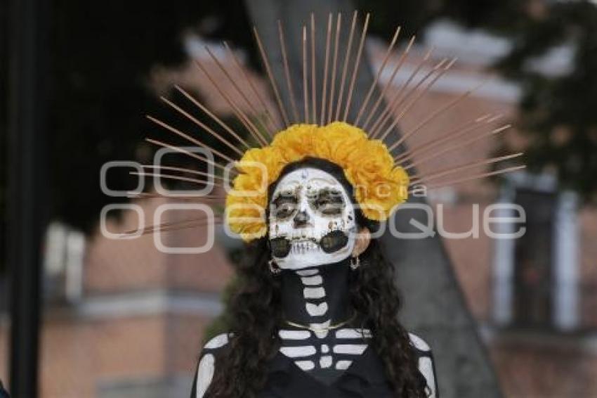 AYUNTAMIENTO . DÍA DE MUERTOS