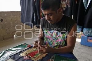 ACATLÁN . TRAJES TECUANES