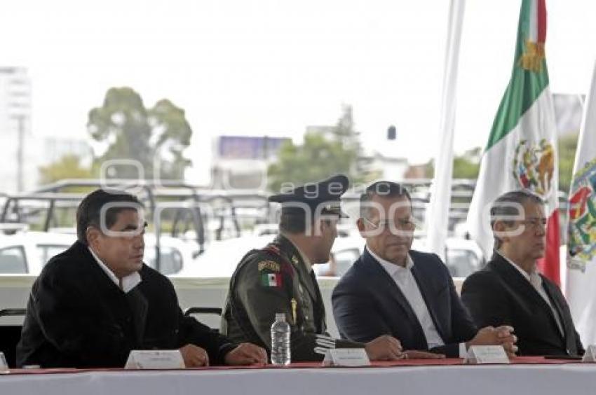 GOBIERNO ESTATAL . ENTREGA PATRULLAS