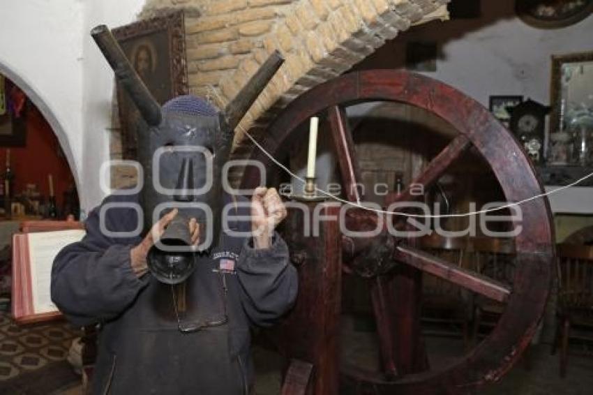 EXPOSICIÓN INSTRUMENTOS DE TORTURA