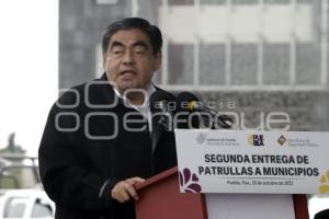 GOBIERNO ESTATAL . ENTREGA PATRULLAS