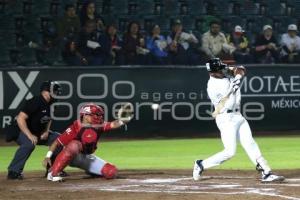 BÉISBOL . PERICOS VS AGUILAS-LEONES