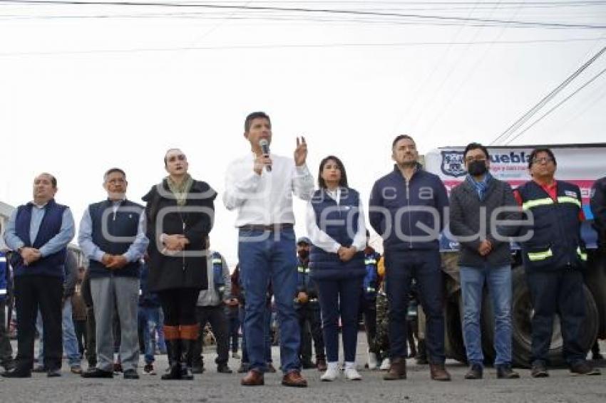 AYUNTAMIENTO .  BACHEO LA ACOCOTA