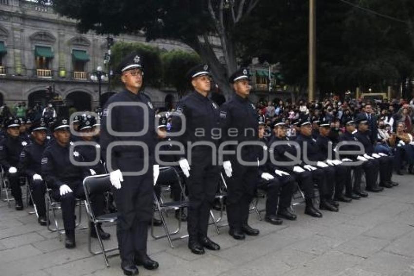 AYUNTAMIENTO . GRADUACIÓN POLICÍAS