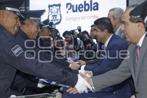 AYUNTAMIENTO . GRADUACIÓN POLICÍAS