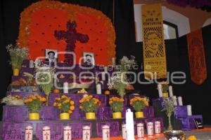 OFRENDAS .  ENTRE VIVOS Y MUERTOS