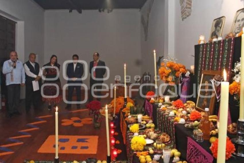 OFRENDAS .  ENTRE VIVOS Y MUERTOS