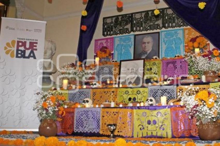 OFRENDAS .  ENTRE VIVOS Y MUERTOS