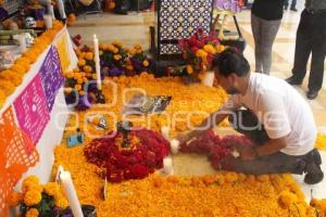 ATLIXCO . OFRENDA COMUNICADORES