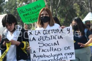 TLAXCALA . PROTESTA UNIVERSITARIA