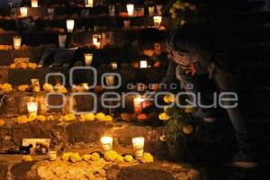 ATLIXCO . OFRENDA MASCOTAS