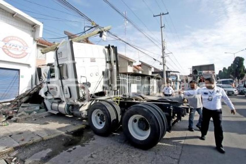 SEGURIDAD . CHOQUE TRAILER