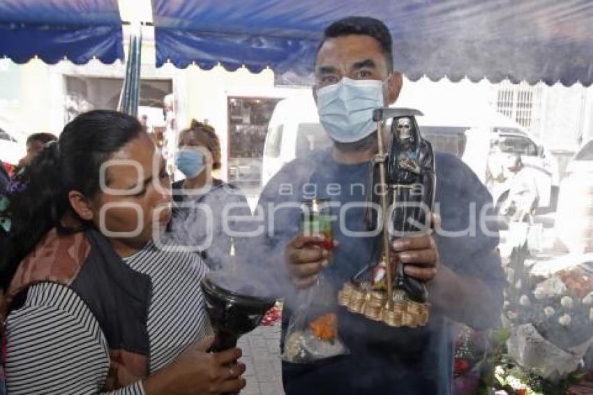 ALTAR DE LA SANTA MUERTE