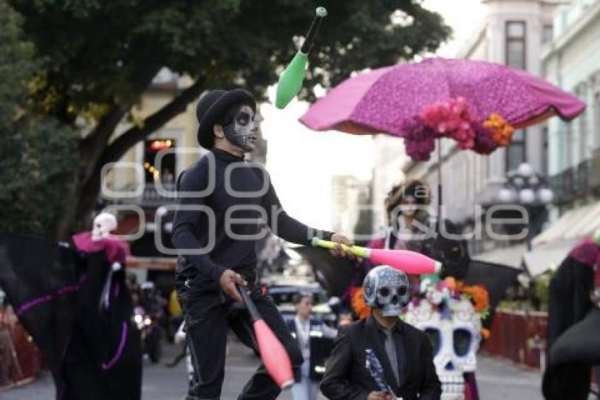 DESFILE DE CATRINAS