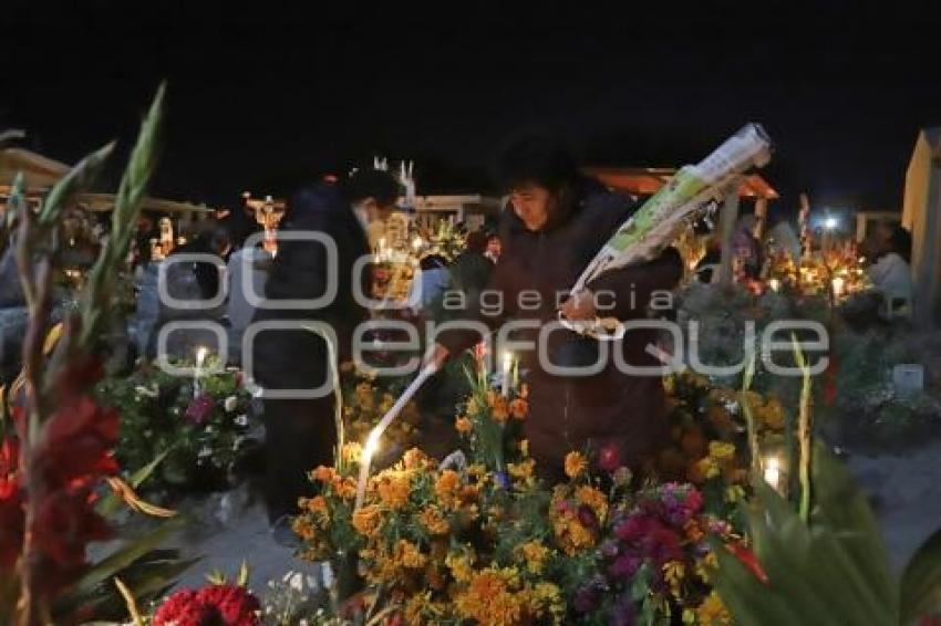 XOCHITLÁN TODOS SANTOS . VELADA