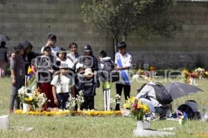 PANTEONES . DÍA DE MUERTOS