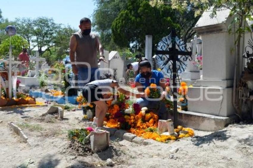 TEHUACÁN . DÍA DE MUERTOS