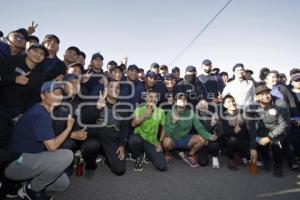 AYUNTAMIENTO . CARRERA CON CADETES