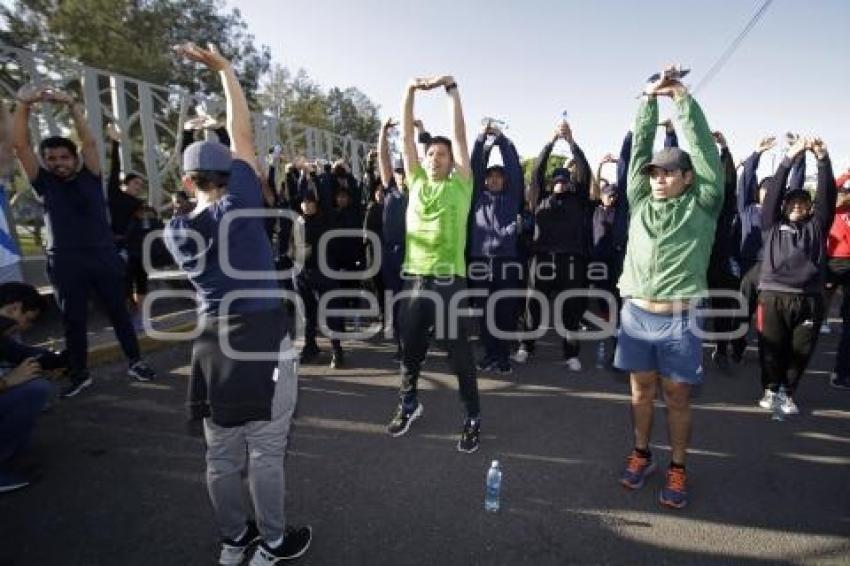 AYUNTAMIENTO . CARRERA CON CADETES