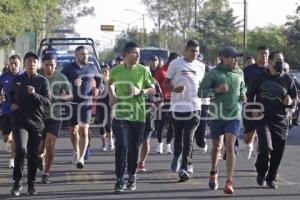 AYUNTAMIENTO . CARRERA CON CADETES