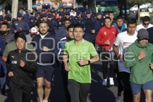 AYUNTAMIENTO . CARRERA CON CADETES