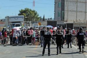 TLAXCALA . BLOQUEO AYECAC