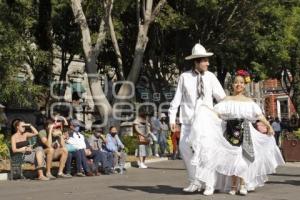 ZÓCALO . BALLET FOLCLÓRICO