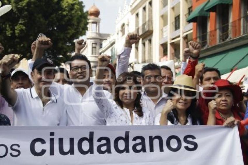 MARCHA DEFENSA DEL INE