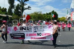 TEHUACÁN . MARCHA DEFENSA DEL INE